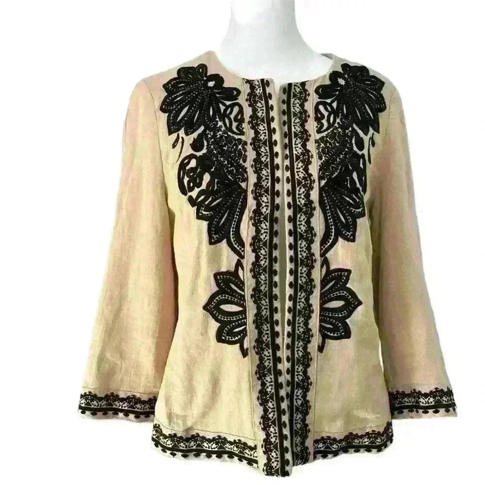 Chico’s Linen Embroidery Blazer Jacket Coat. Size 4-6